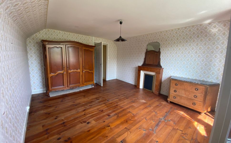 Jolie Maison du Village en Pierre, avec Jardin et Grange Attenante à 30 minutes de Pau